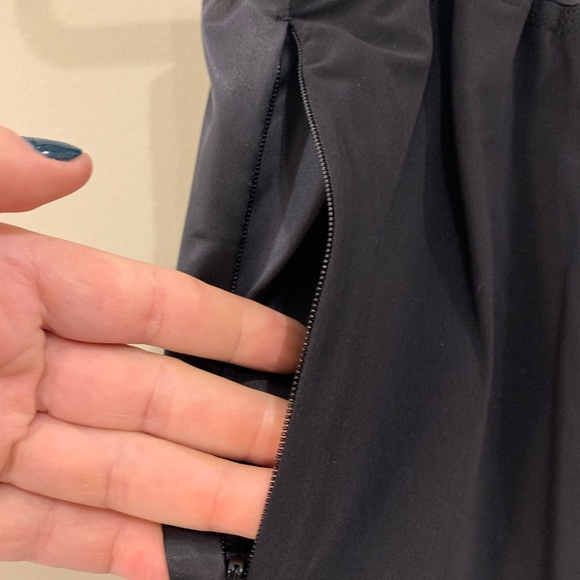 Lululemon rise and shine tuxedo pants EUC 6 - Picture 8 of 11